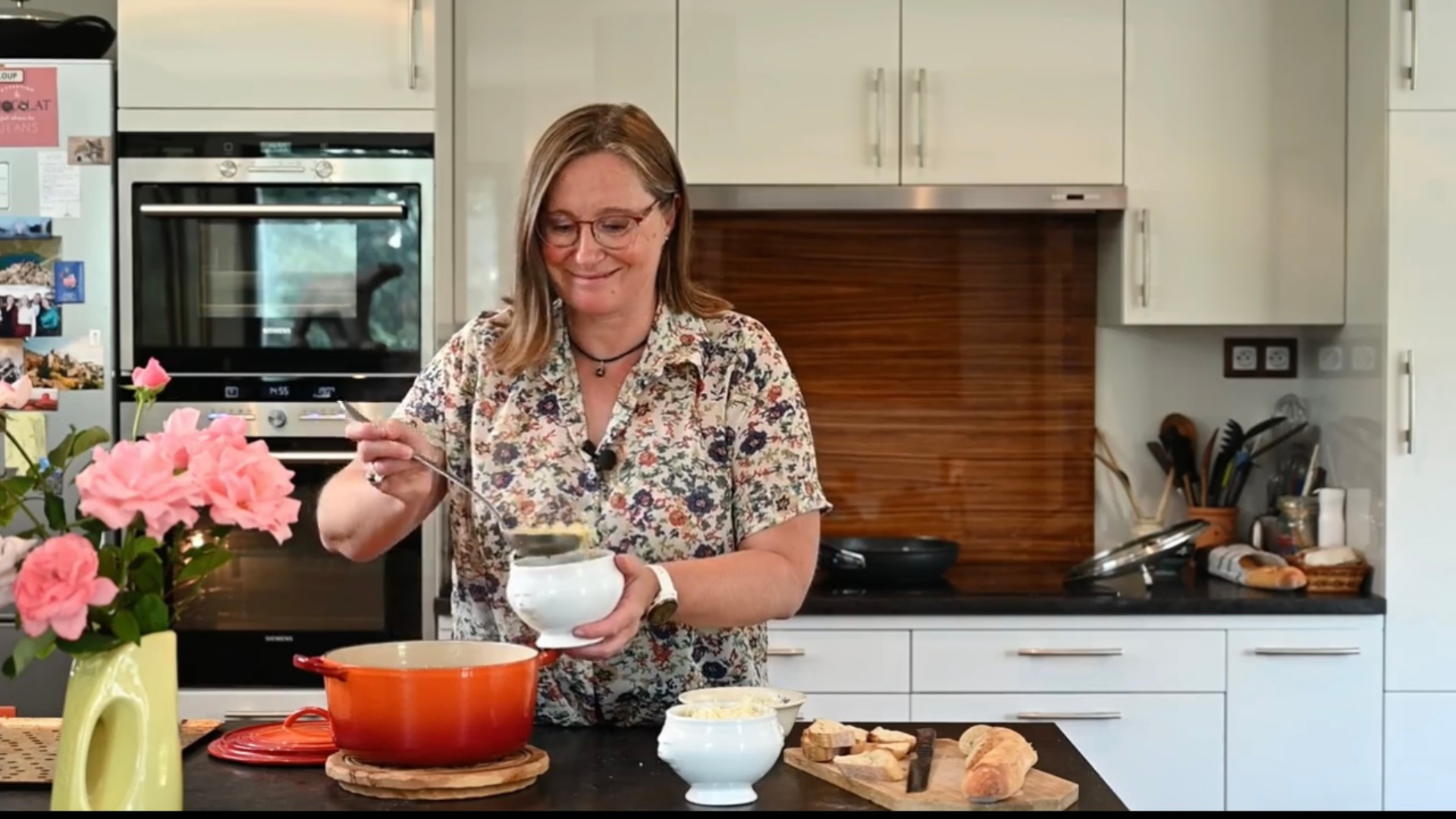 Zest of France with Florence, Soupe à l’Oignon – S01EP1